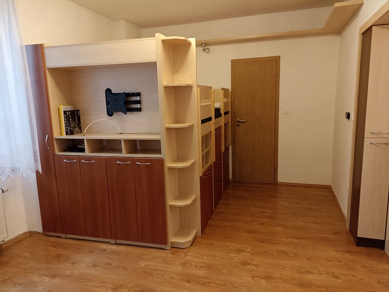 Pronájem moderního bytu 1+kk s teráskou v centru Šumperka