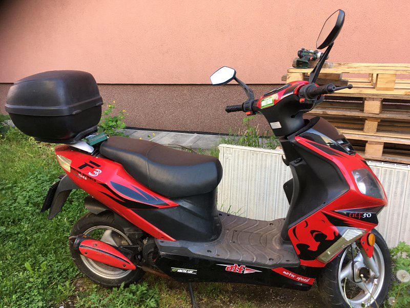 Skutr Maxon Forcer 50 4T