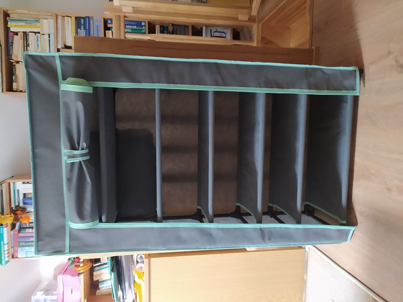 Prodám textilní skříňku - botník