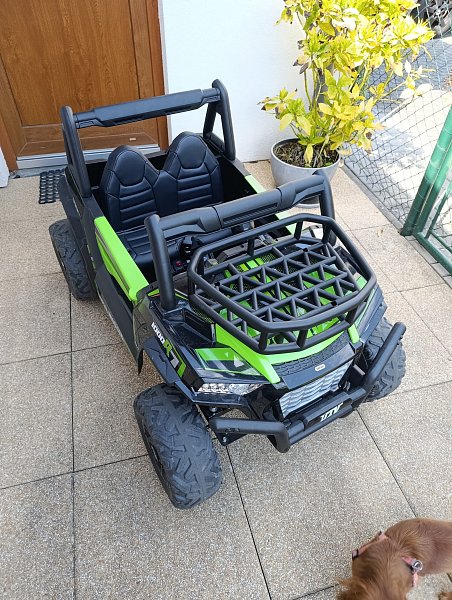 prodám dětské elektrické autíčko