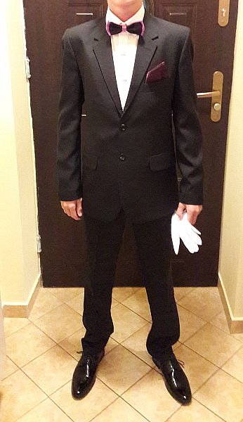 Moderní pánský černý oblek Top stav vel 44/170/74