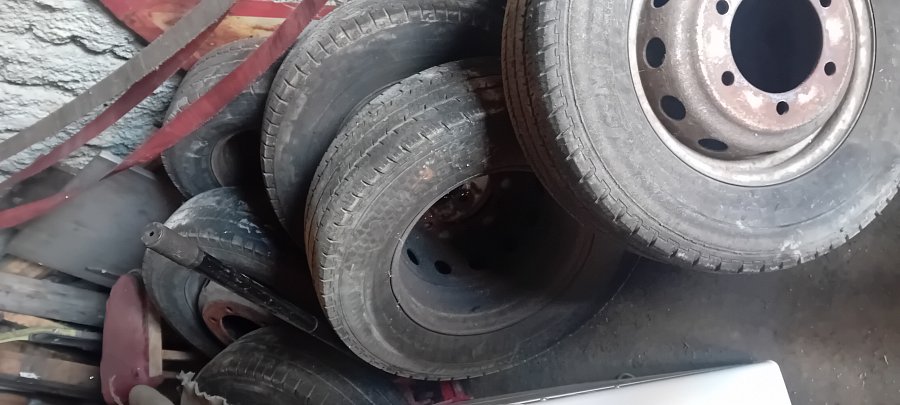 Daduji kola na iveco