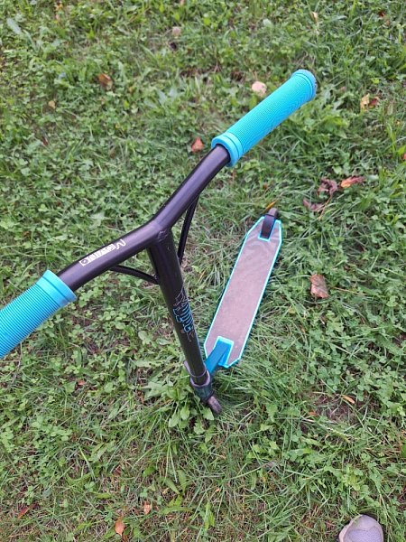 Freestyle koloběžka Movino