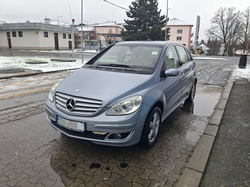 Mercedes benz B