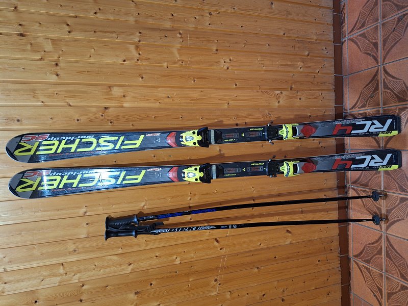 Sjezdové lyže 165 cm