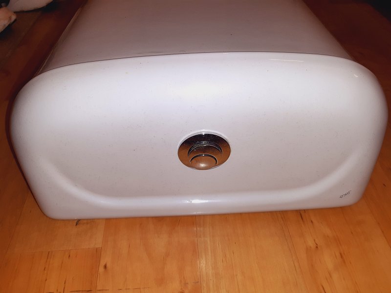 Splachovací nádrž Jika Lyra