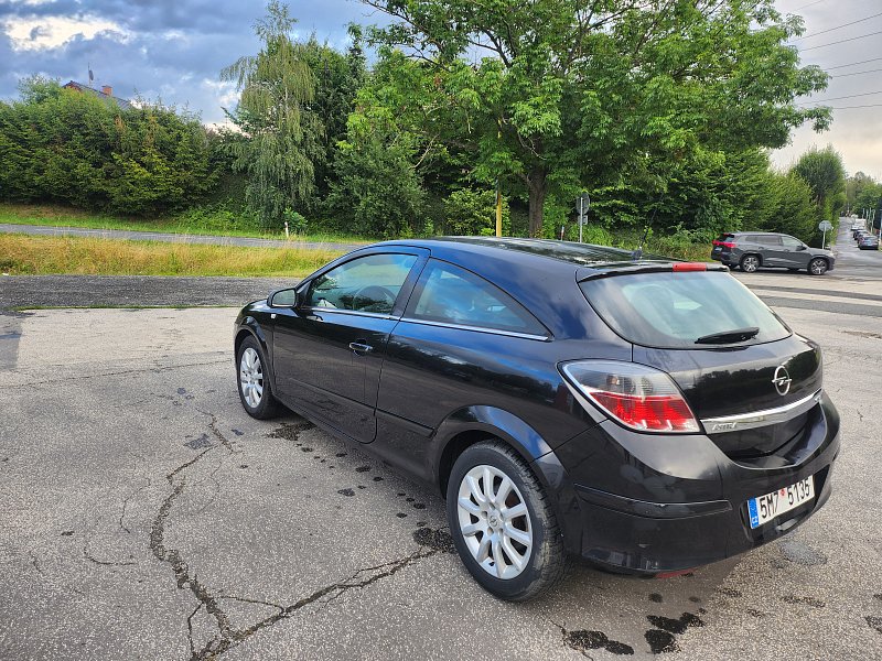 Opel Astra GTC