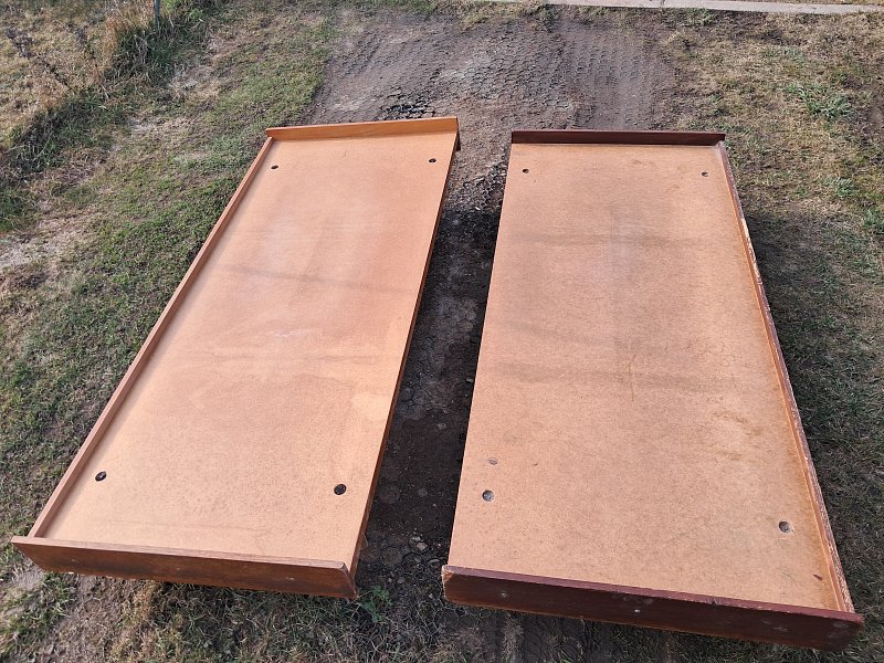 Daruji dvě válendy