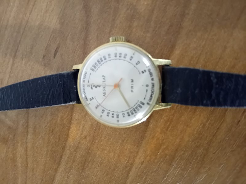 Prodám staré hodinky Prim