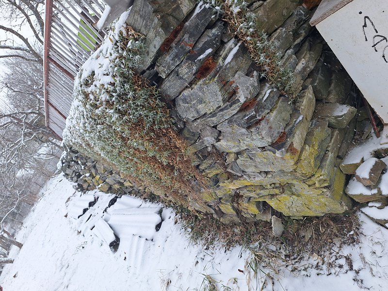 Výstavba (rekonstrukce) suché kamenné zdi