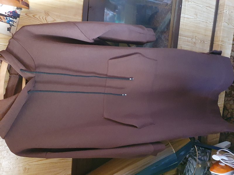 Prodám dlouhé mikinove šaty s kapucí teplé.