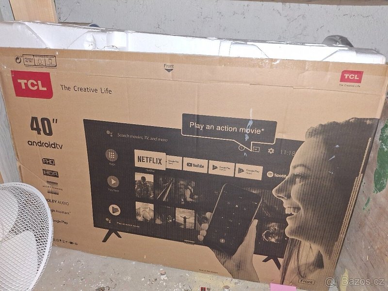 Televize tcl prasklý displej