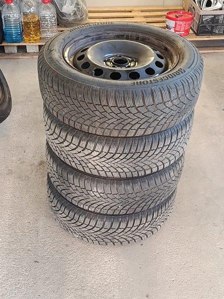 zimní pneumatiky Bridgestone 195/60/R16 89H