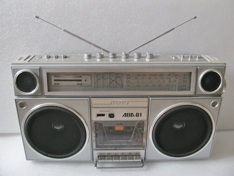 staré rádio /boombox aba