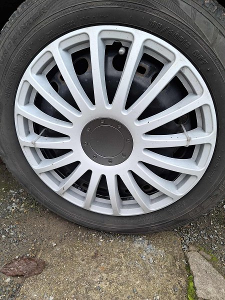 Zimni sada na plechach 5x100 R15