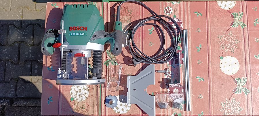 Bosch POF 1200 AE