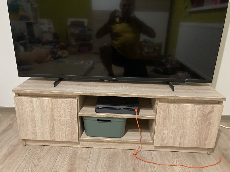 Prodám televizní stolek