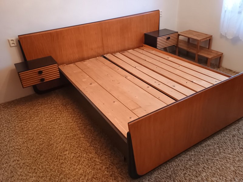 Retro ložnice zdarma