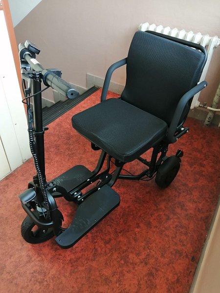 Bateriový vozík