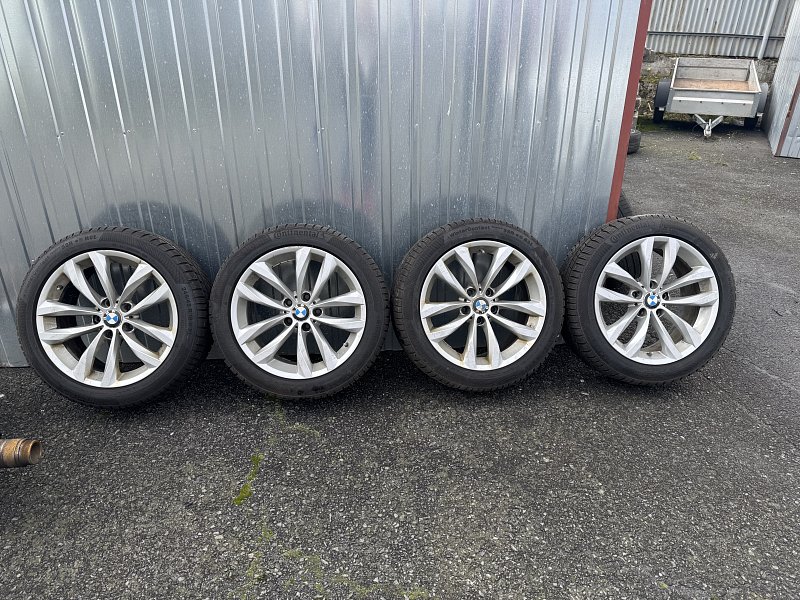 Prodám zimní pneu + disky