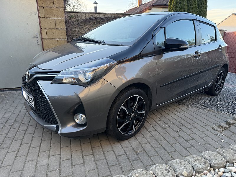Toyota Yaris 1.3 VVT-i, AUTOMAT, naj. 59 000 km, ČR
