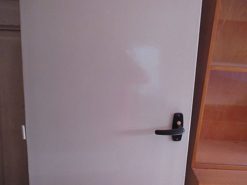 Panelákov é dveře