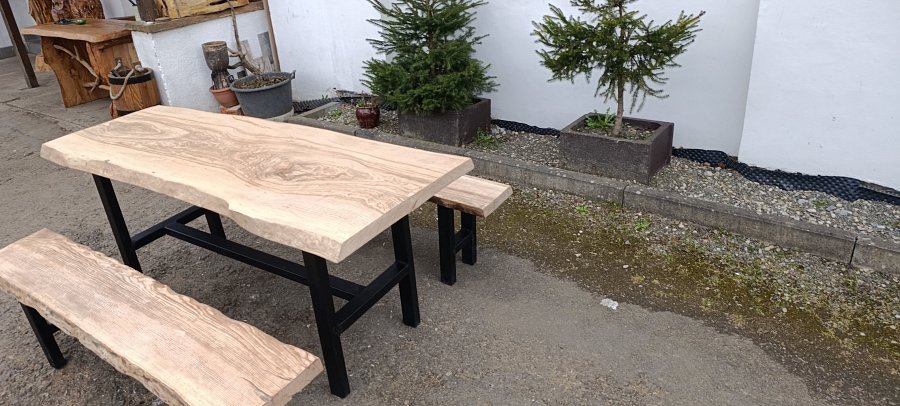 Stůl a lavice jasan - set