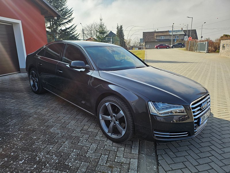 Audi a8