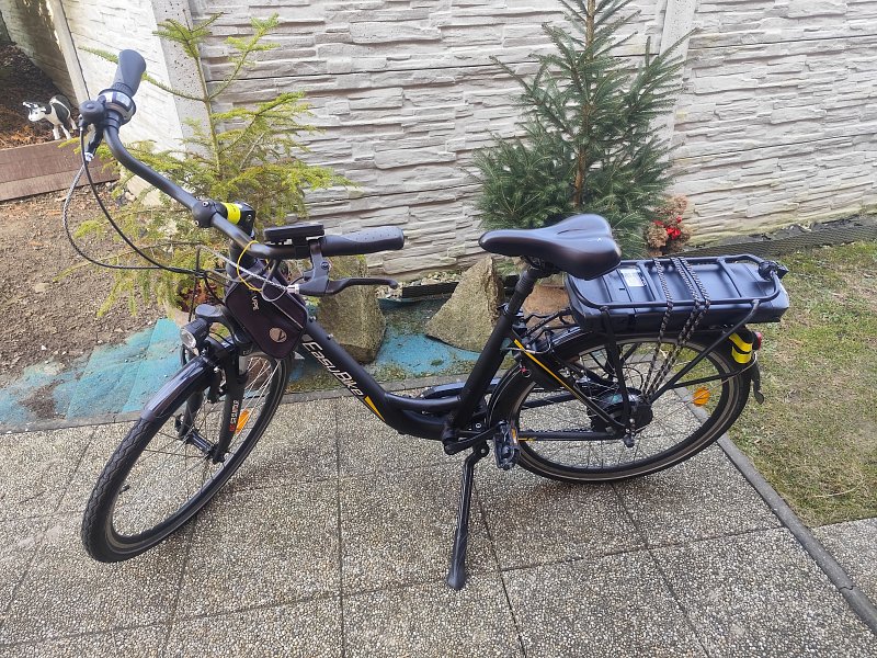Elektrokolo EasyBike – velmi zachovalé, nájezd pouze 3 500km