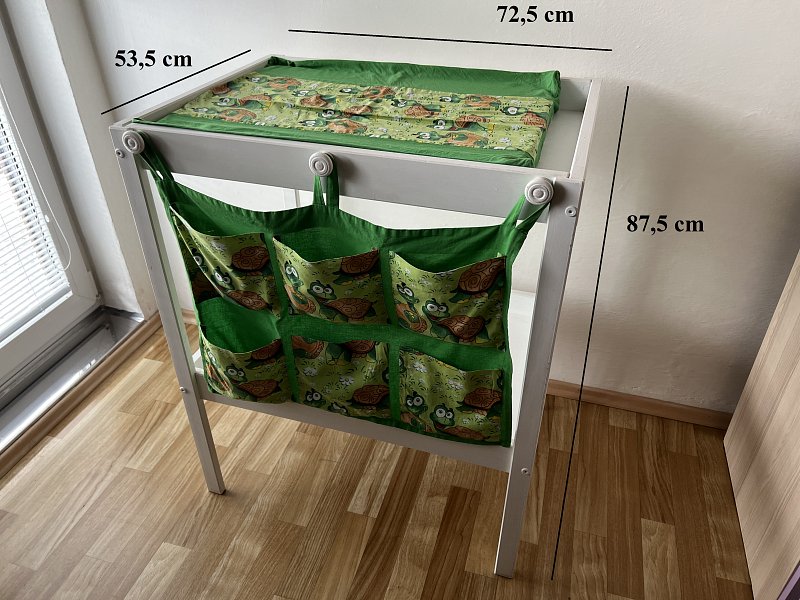 Přebalovací pult s podložkou
