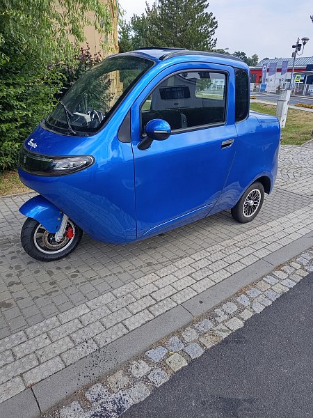Elektrická tříkolka