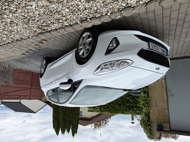 Ford Fiesta 1.1i, naj. 41 000 km, ČR, 1. MAJ.
