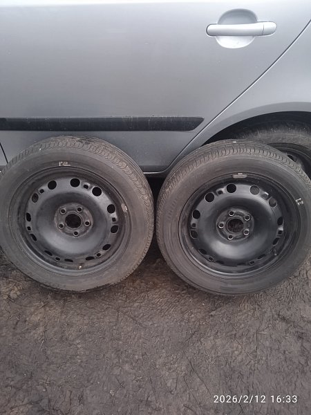 2xBribgestone turanza 195/55R15, kompletní kola