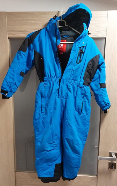 Zimní kombinéza vel. 110/116 zn. IDY