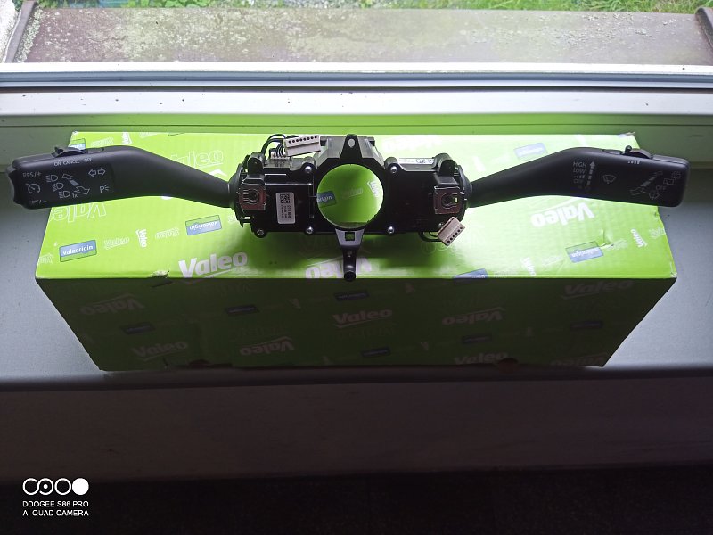 Přepínací páčky.