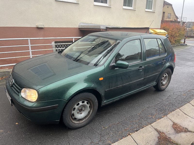 Volkswagen Golf 1.6 Automat – 1999, první majitel, STK 7/2026