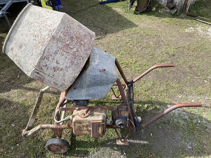 Stavební míchačka- jednokolečko