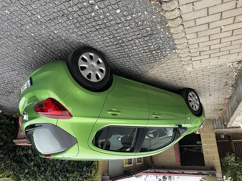Opel Corsa 1.4i(66 KW), naj. 79 000 km, ČR
