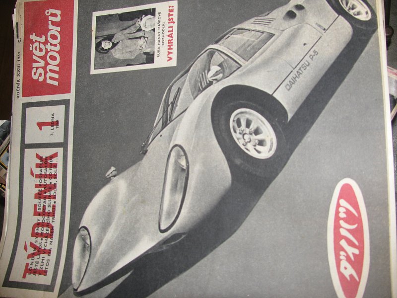staré časopisy o autech cca  r. 68_-70