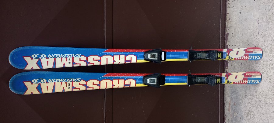 Sjezdové lyže zn. Salomon, délka 150 cm