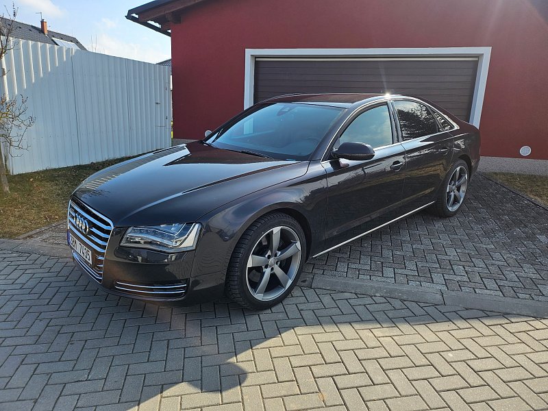 Audi a8
