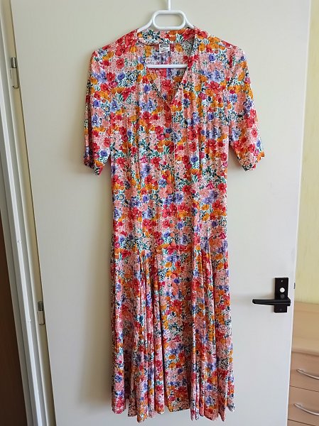 Dámské letní, bavlněné šaty , OH 92 cm, pas 78 cm.