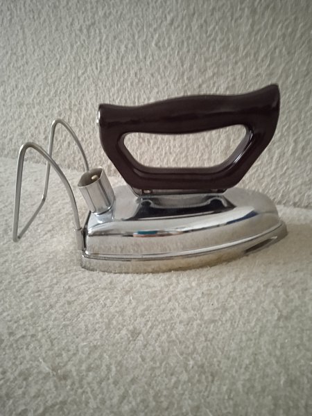 Retro žehlička