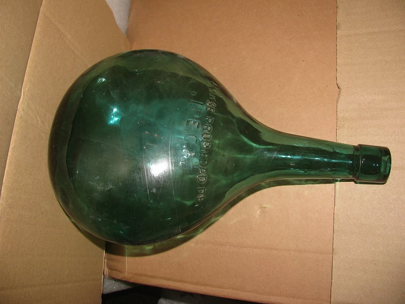 stará sklínka od vína IPECA