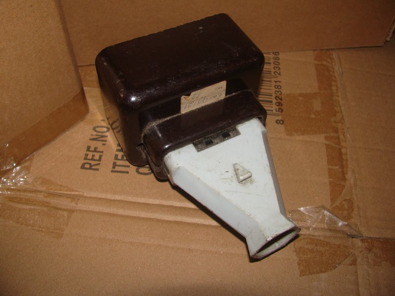 Čapová zásuvka, obě části