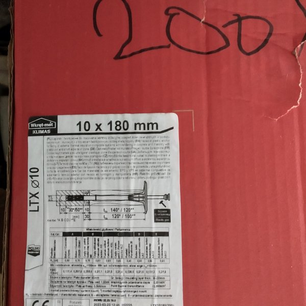 Prodám fas.hmoždínky 600 ks