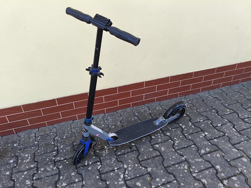 Skládací dětská koloběžka