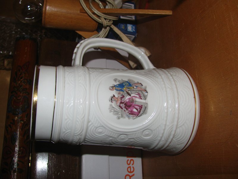 porcelánový korbel