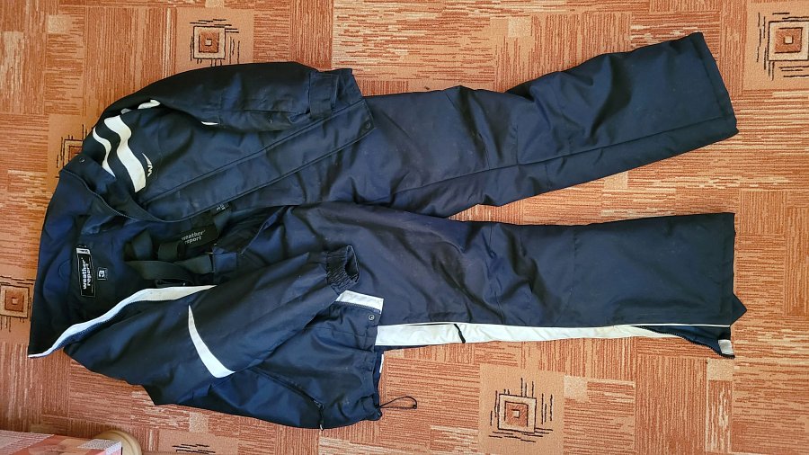 Prodám lyžařskou bundu a kalhoty