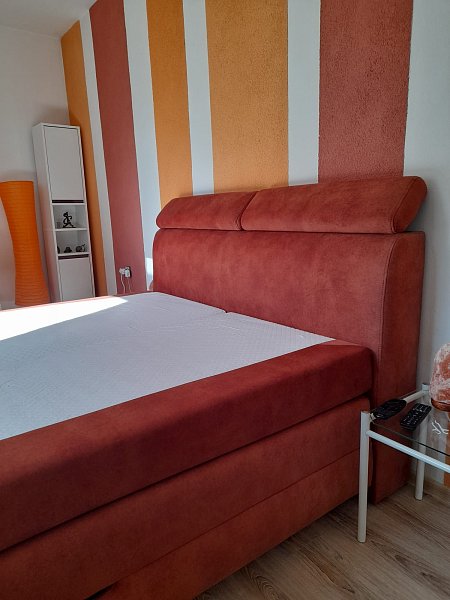 boxspringová postel